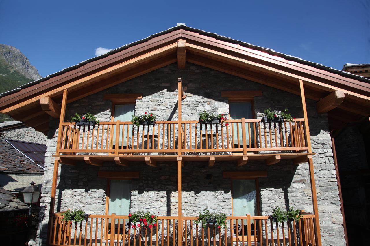 Mi Casa Tu Casa Brusson